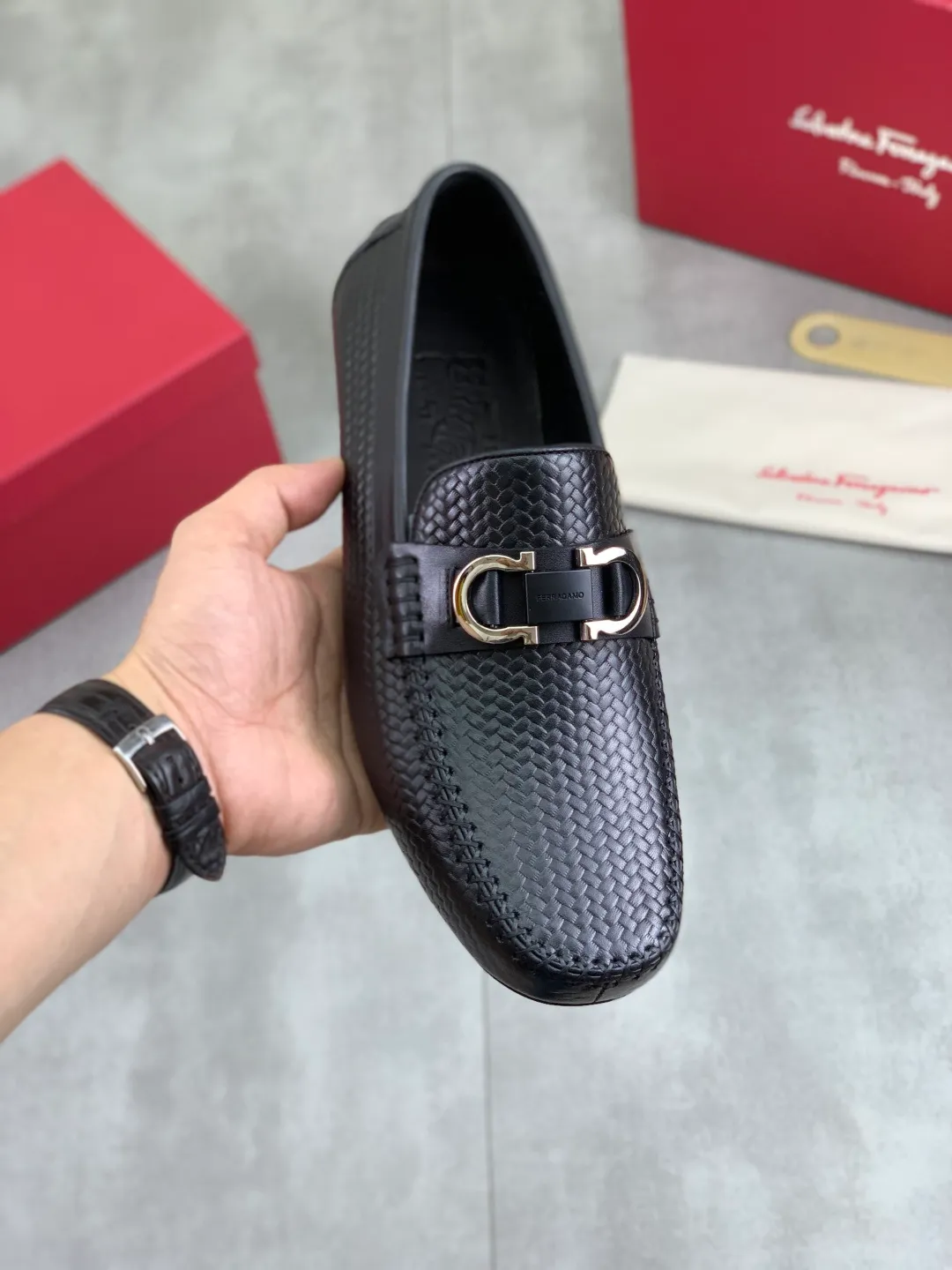 Men's shoes 💰P460 new high quality [Ferragamo/Ferragamo] latest model original imported calfskin, imported cowhide lining + original luxury metal buckle + original combination outsole Comparison without pressure Code number: 38-44 (45 customized)